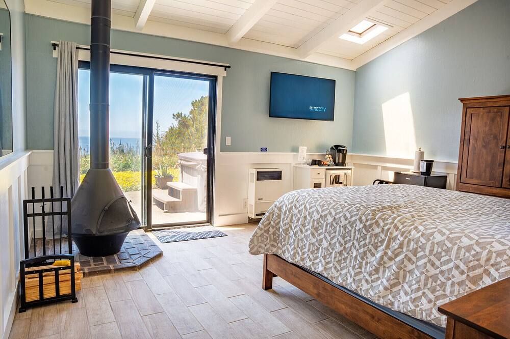 Fort Ross Lodge - Jenner - Bedroom