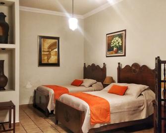 Hotel Aurora - Antigua - Bedroom