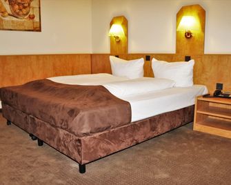 Hotel Frederikspark, 24h Check-in, Free Parking and WiFi - Norderstedt - Ložnice
