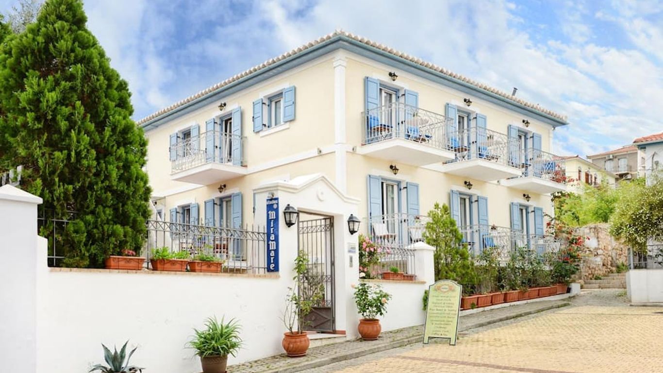 Mira Mare Hotel, Galaxidi