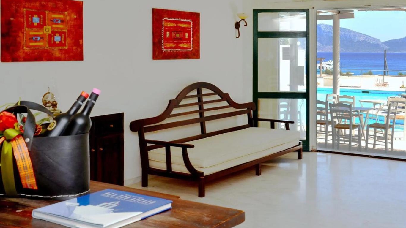 Keros Art Hotel