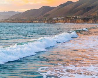 Spyglass Inn - Pismo Beach - Beach