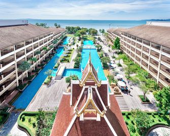 The Heritage Pattaya Beachfront Resort - Pattaya