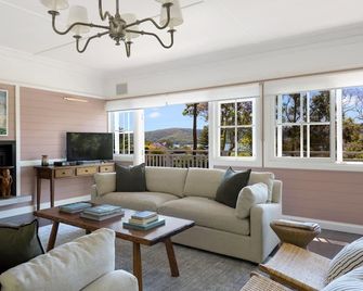 Otium Clareville by Palm Beach Holiday Rentals - Whale Beach - Sala de estar