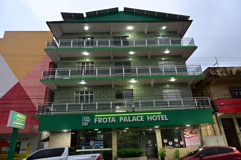 Frota Palace Hotel - מקאפה - בניין