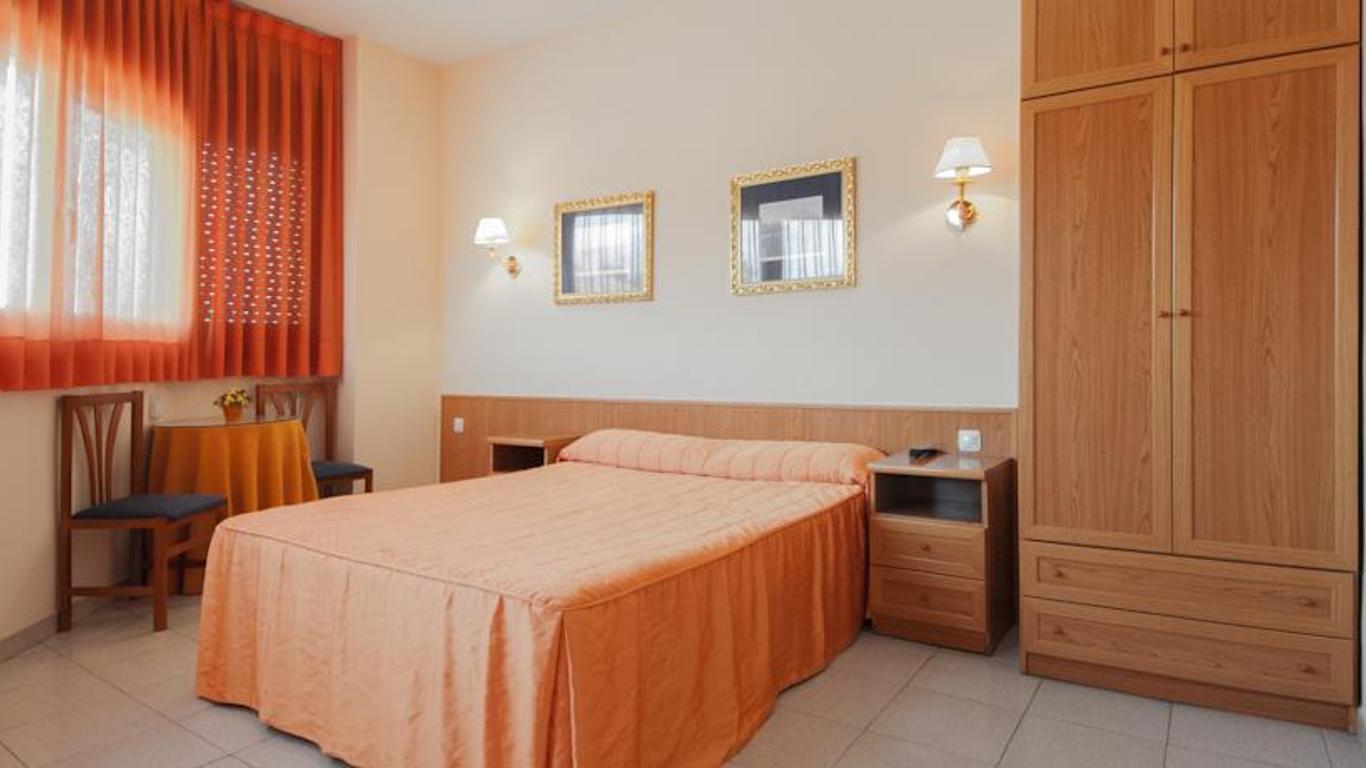 Hostal Montserrat