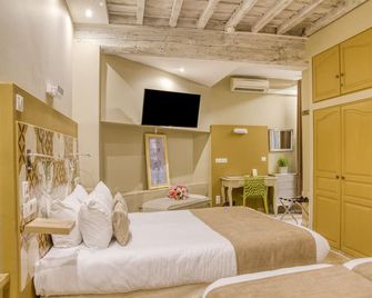 Hotel Boquier - אביניון - חדר שינה