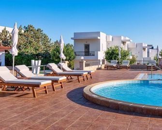 W Suites - Stalida - Pool