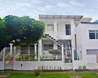 Hotel Santa Martha - Managua - Edificio