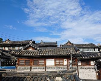 Yeonwoo Guesthouse - Söul - Byggnad