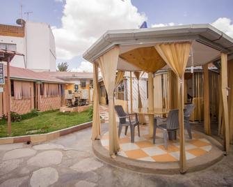 Inter Leisure Hotel - Athi River - Patio