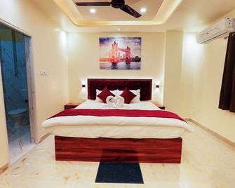 Hotel Rj - 巴特那 - 臥室