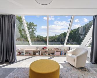 Wander Lakefront Retreat sleeps 6, w/Lake view, 3 Bedrooms - Salisbury - Sala de estar