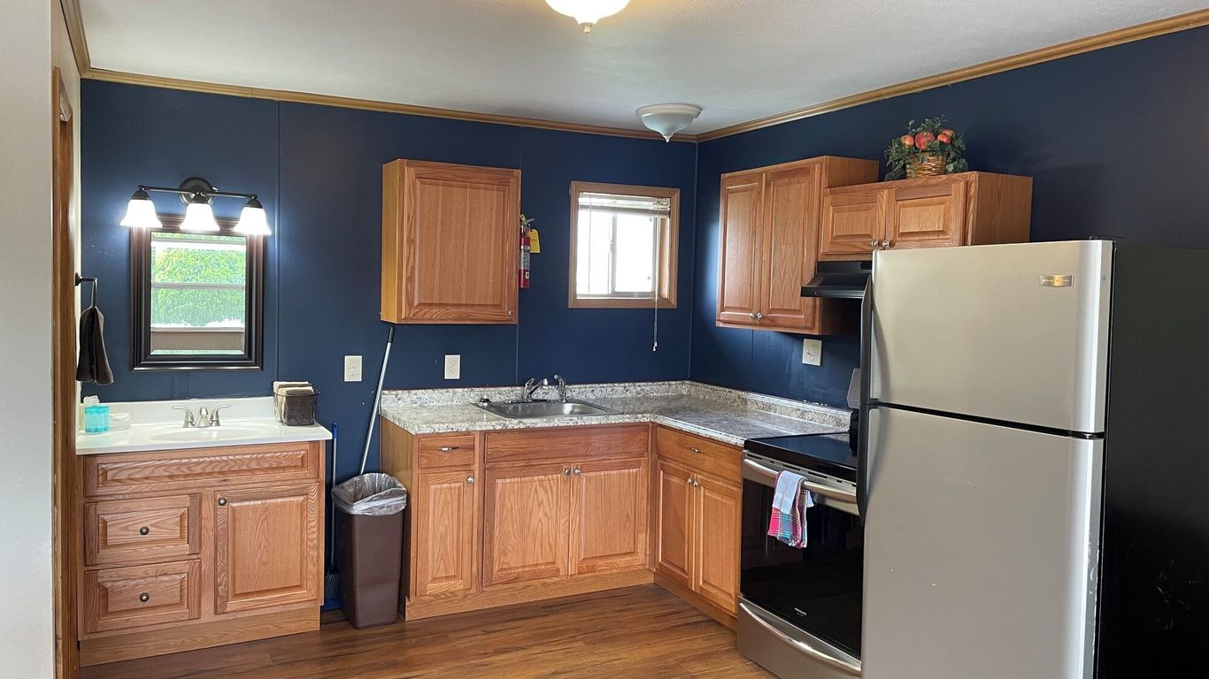 Hunter's Friend Resort on Indian Point