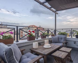 Louis Appartements Galata - Istanbul - Balcony