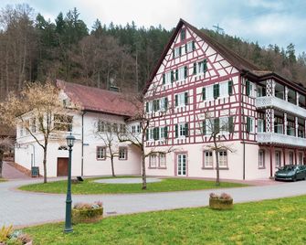 Oscars Hotel 1415 - Bad Liebenzell - Будівля