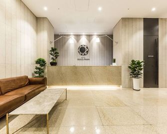 Hotel Cullinan Guro - Seoul - Front desk