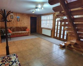 Casa de Vacanta Silvia - Mînăstirea Humorului - Huiskamer