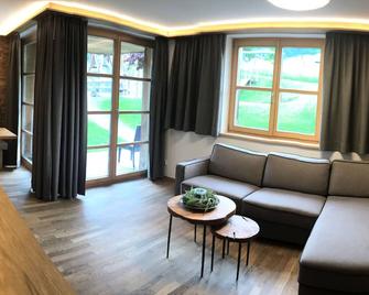 Alpen Hotel Post - Au - Living room