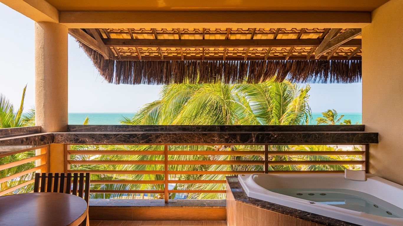 Carmel Charme Resort