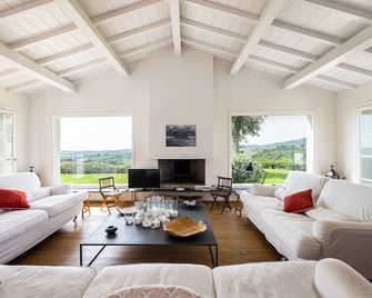 Contemporary Villa With Private Pool And Beautiful Open Views - Capalbio - Wohnzimmer