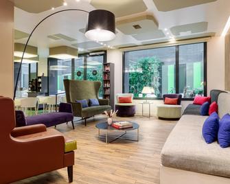 روم ميت باو - برشلونة - ردهة