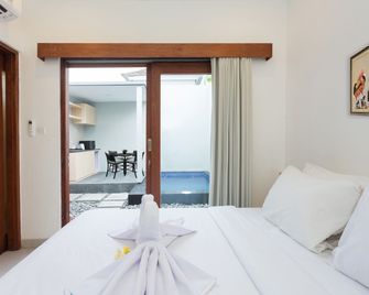 Radea Villa - North Kuta - Schlafzimmer