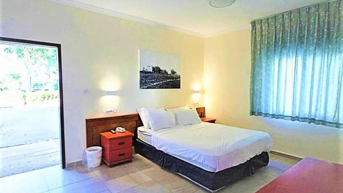 Nachsholim Holiday Village Hotel