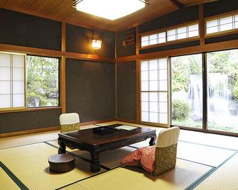 Wakatake - Niigata - Eetruimte