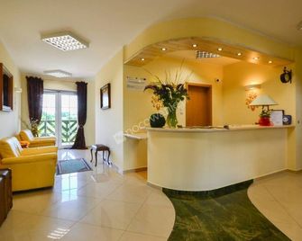 Mazurska Chata jezioro i aquapark 6 min, centrum i promenada 12 min - Mikołajki - Recepción