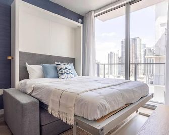 Boutique Condo in DT Miami Perfect for Couples/Fam - Miami - Bedroom