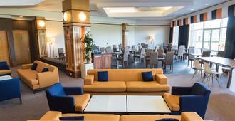 Golden Jubilee Hotel - Clydebank - Lounge