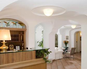 Hotel Villa Angelica - Lacco Ameno - Рецепція