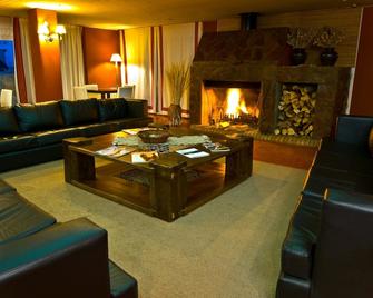 Hotel y Cabañas del Nevado - Caviahue - Sala de estar