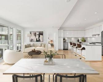 D43 - New 2 bedroom unit - Vancouver