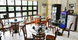 El Haciendero Private Hotel - Thành phố Iloilo - Nhà hàng