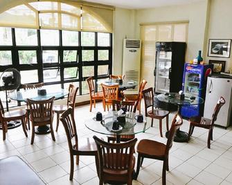 El Haciendero Private Hotel - Thành phố Iloilo - Nhà hàng