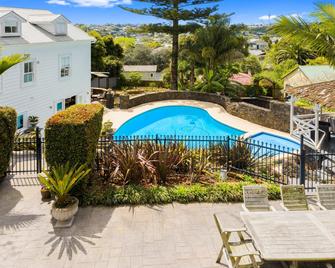 Western Springs Villa To Auckland Centra - Auckland - Pool