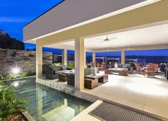 The Terraces Boutique Apartments - Port Vila - Recepción