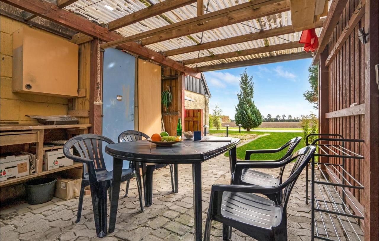 Gorgeous home in Bandholm with kitchen – Maribo