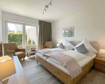 Haus Nordseekrabbe - Greetsiel - Schlafzimmer