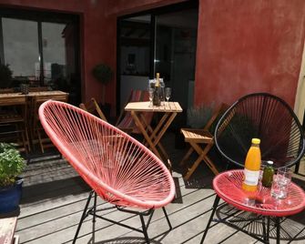 La Bignone - L'Isle-sur-la-Sorgue - Patio