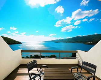 Panorama Apartments - Póros - Balcony