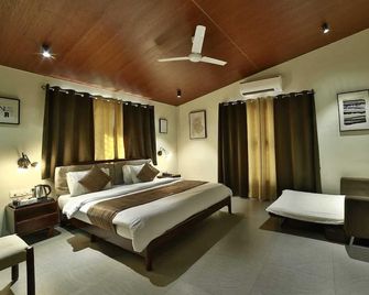 Hotel Marigold With Swimming Pool By Sah - Mount Abu - Schlafzimmer