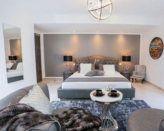 Jme Boutique Hotel - San Ġwann - Living room