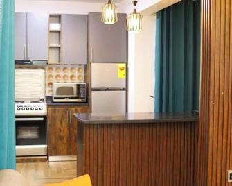 Harridon Luxury Apartments - Afienya - Cocina