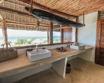 Jua Retreat Adults Only - Michamvi - Bad