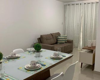 Apartamento novo 3/4, bem aconchegante na farolândia, todos os quartos com ar condicionado - Aracaju - Sala de jantar
