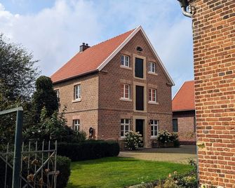 Alter Kornspeicher Im Muensterland - Greven - Будівля