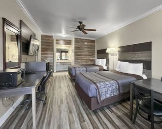Rodeo Lodge - Clovis - Bedroom